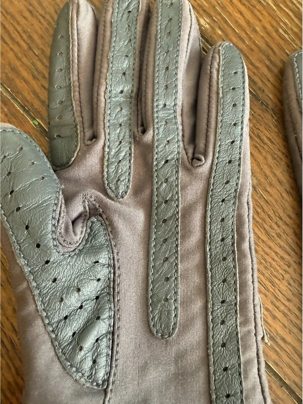 Isotoner gray women’s